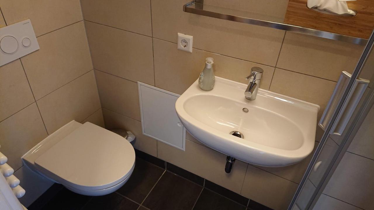 "Goethezimmer" - Auf Dem Dach Der Notenbank Weimar  Esterno foto